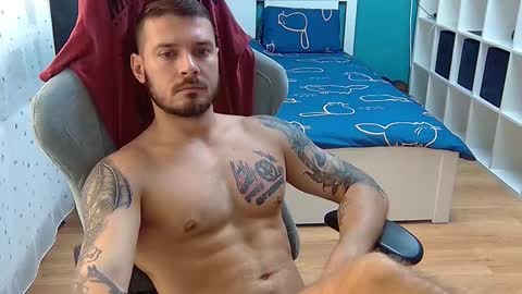 hot_cap_77 online show from November 12, 12:11 pm