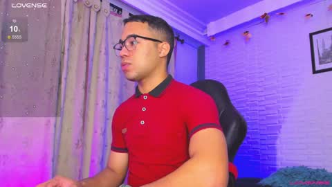 hot_dreams_x online show from January 22, 1:32 pm