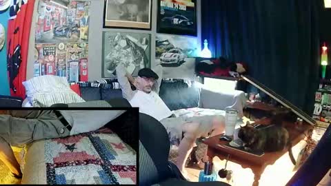 hot_krispy_kreme online show from May 7, 2:22 am
