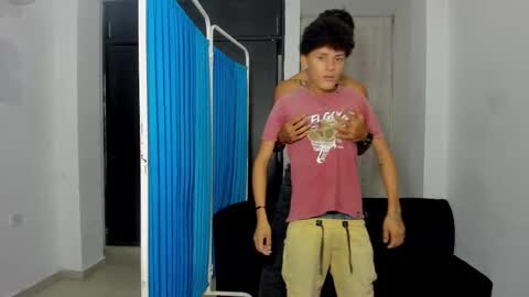 Vanesa Oliver and Andrew online show from February 21, 11:55 am