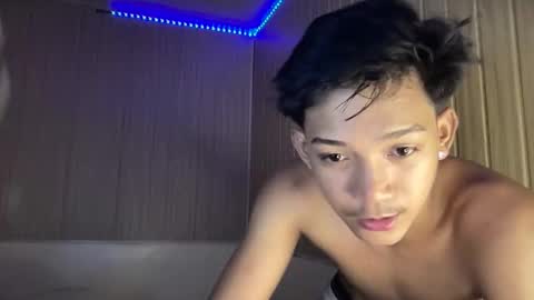 hotasian_jerome online show from May 2, 4:32 pm