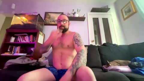 hotdadbod81287 online show from March 3, 2:35 pm
