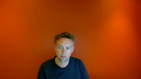 hotdaddy1982 online show from April 29, 7:31 pm