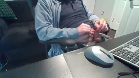 hotdog1124 online show from January 5, 6:00 pm