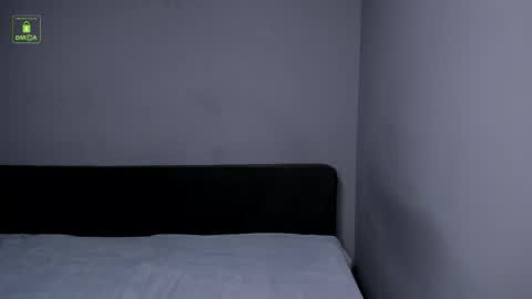 QUENTIN online show from May 2, 5:43 am