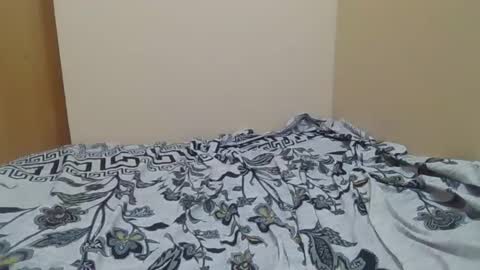 hotguyy001 online show from October 8, 5:12 am