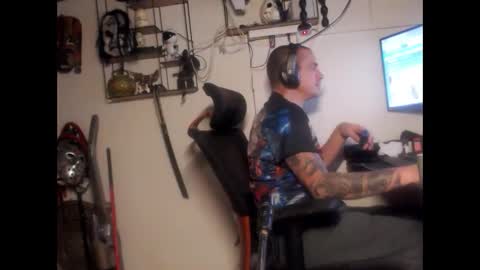 Snapshot of hotkinkytat chatting on January 28, 11:28 pm hotkinkytat online show from January 28, 11:28 pm