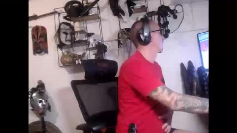 Snapshot of hotkinkytat chatting on October 30, 6:59 am hotkinkytat online show from October 30, 6:59 am