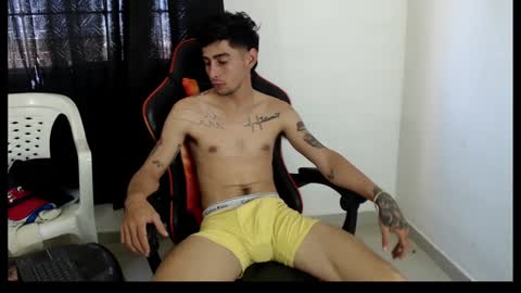 Snapshot of hotsteel420 chatting on January 31, 2:07 pm hotsteel420 online show from January 31, 2:07 pm