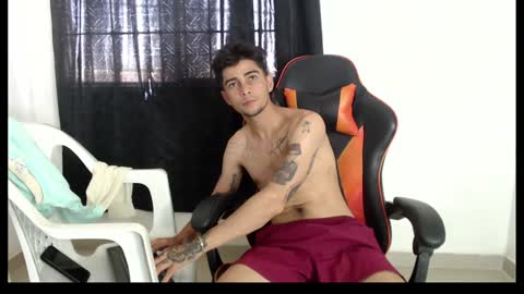 Snapshot of hotsteel420 chatting on February 2, 4:11 pm hotsteel420 online show from February 2, 4:11 pm