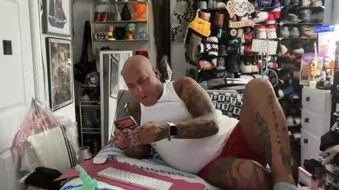 hotstuff775616 online show from February 4, 2:50 am