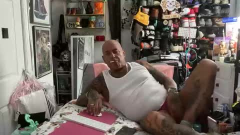 hotstuff775616 online show from February 1, 3:27 am