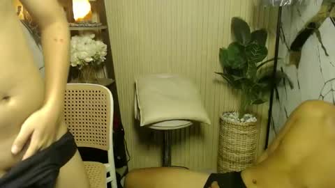 hottestloues online show from April 24, 9:17 pm