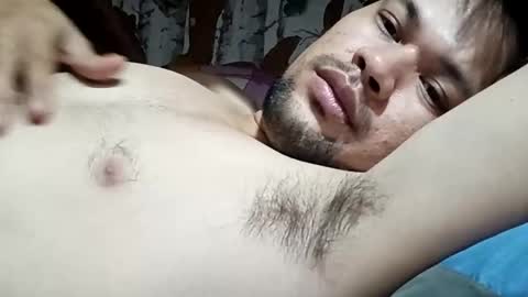 HottestPinoy32 online show from April 29, 5:30 pm
