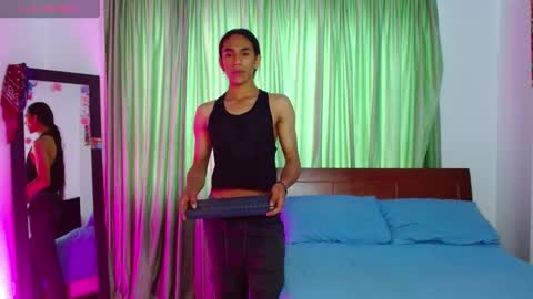 stiven online show from January 2, 10:11 pm