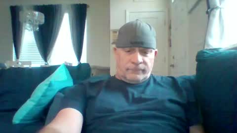 hotyummycock69 online show from January 18, 4:31 pm