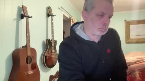 howlingatnothing online show from April 4, 11:24 pm