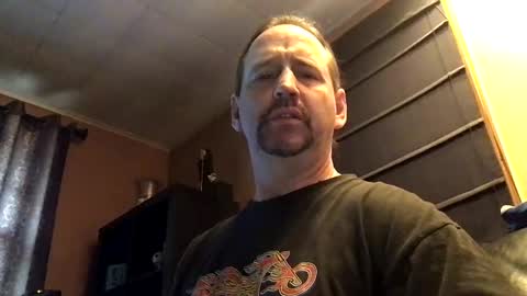 Snapshot of hpoker chatting on March 5, 12:11 pm hpoker online show from March 5, 12:11 pm