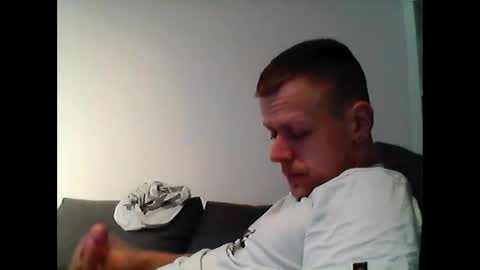 hubikush22 online show from March 8, 5:44 am