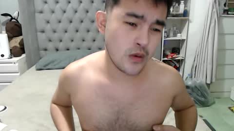 AJ online show from December 14, 8:05 pm