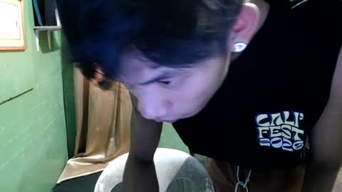 hugecockjames09 online show from July 13, 3:30 am