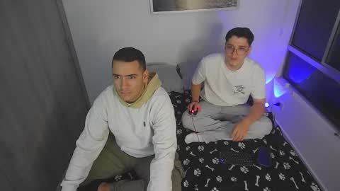 hun_damer online show from September 18, 1:51 am