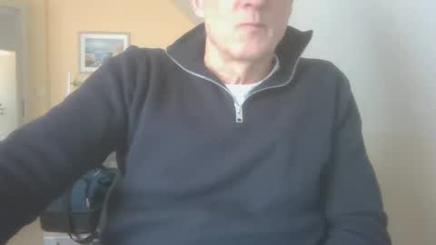 hundeleine online show from February 16, 10:46 am