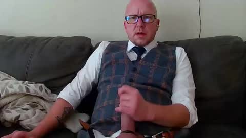 HuingsingleDad79 online show from May 11, 4:04 pm