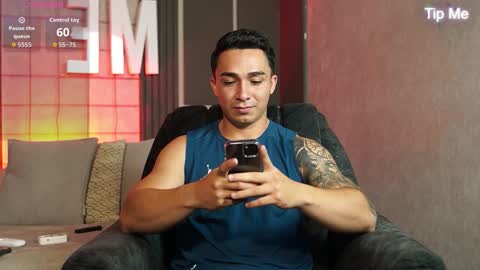 hunk_ryan online show from January 6, 5:39 pm
