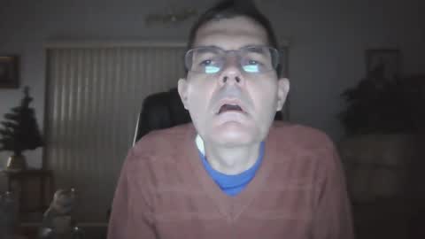 hunkmasclefad458 online show from January 4, 5:05 am