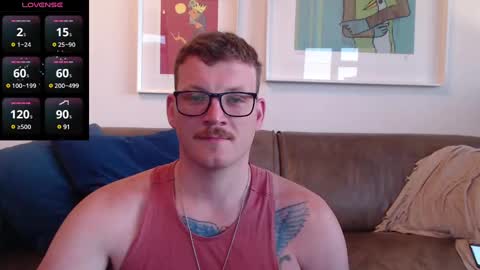 Snapshot of hunky_arthur chatting on December 19, 6:01 pm Hunky Arthur online show from December 19, 6:01 pm