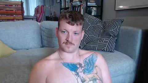 Snapshot of hunky_arthur chatting on December 29, 8:11 am Hunky Arthur online show from December 29, 8:11 am