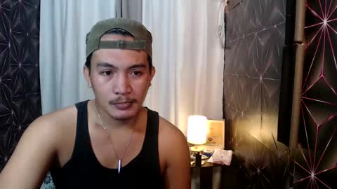 hunkylloyd online show from December 26, 1:40 am