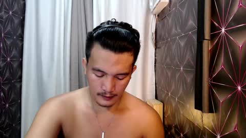 hunkylloyd online show from February 26, 5:09 am