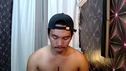 hunkylloyd online show from February 7, 7:17 pm