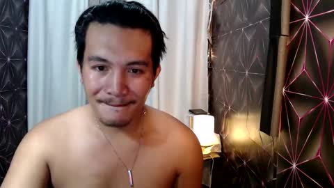 hunkylloyd online show from January 28, 2:32 am