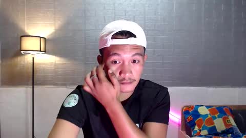 hunkylloyd online show from March 19, 7:44 am