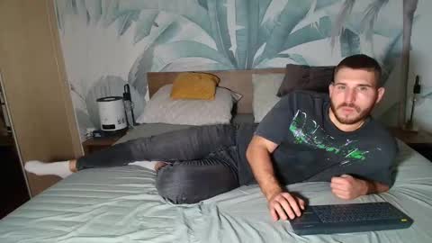 Hunter Bridges online show from November 28, 3:47 pm