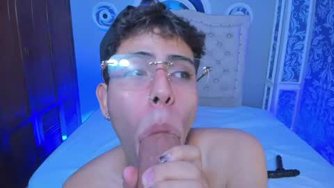 Lucas online show from May 29, 4:00 am