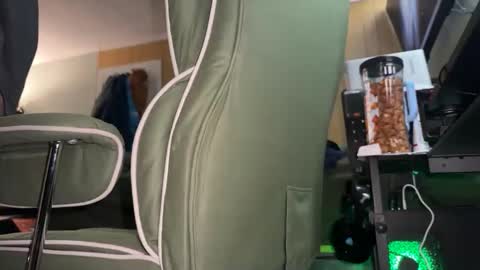 Hydros online show from April 18, 10:53 pm