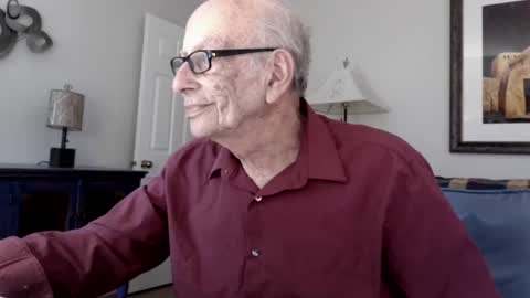 Snapshot of i12cuu12c2 chatting on October 8, 8:57 pm i12cuu12c2 online show from October 8, 8:57 pm