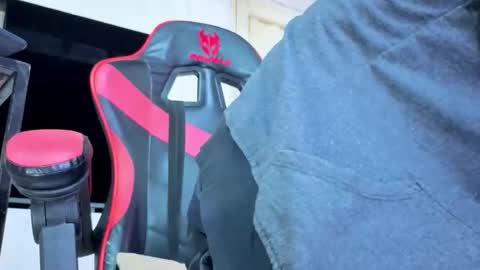 kelvis online show from March 14, 4:30 am