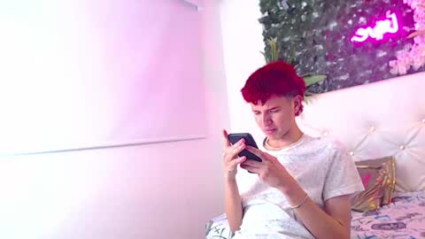 Snapshot of iam_lukas__ chatting on October 17, 5:33 am iam_lukas__ online show from October 17, 5:33 am