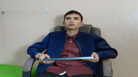 Iam Smith  online show from March 1, 1:00 pm