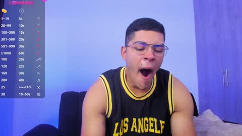 Dylan  independent model  online show from December 8, 12:30 pm