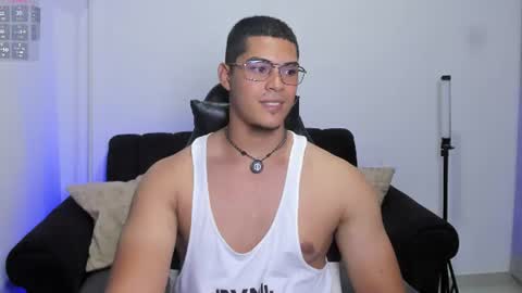 Dylan  independent model  online show from July 18, 5:03 am