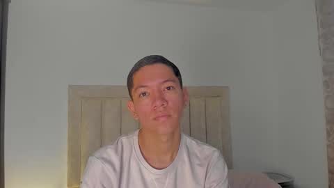 Juliiiiian online show from January 7, 11:15 am