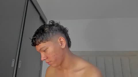 Juliiiiian online show from April 12, 12:17 pm