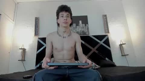 Mariano online show from November 12, 4:18 am