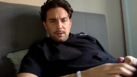 iamtheonewhojerksoff online show from December 2, 3:01 pm